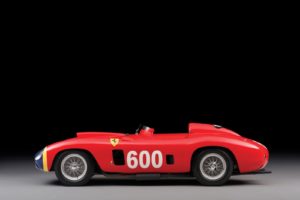 Geveild voor 28 miljoen dollar door RM Sotheby's: de Ferrari 290 MM welke voor de legendarische coureur Fangio werd ontwikkeld. Foto: RM Sotheby's