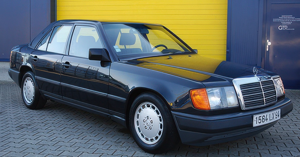Mercedes-Benz 260E