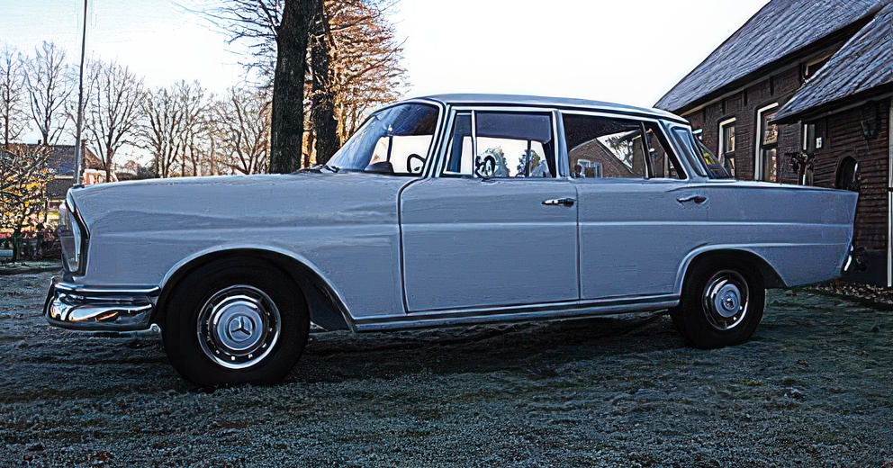 Mercedes-Benz 220SEb W111014