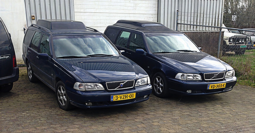 Volvo V70 of 850 ombouw grijs kenteken