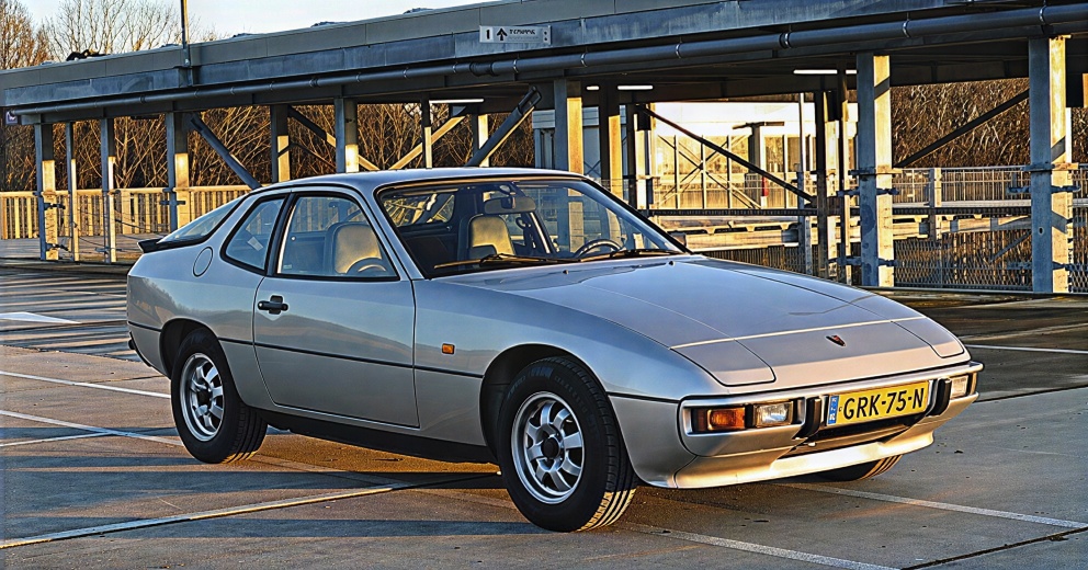 Porsche 924