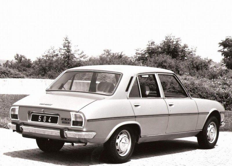 Voor de laatste Europese jaren voerde Peugeot modificaties door, zonder het karakteristieke ontwerp aan te passen. Afbeelding: Peugeot 