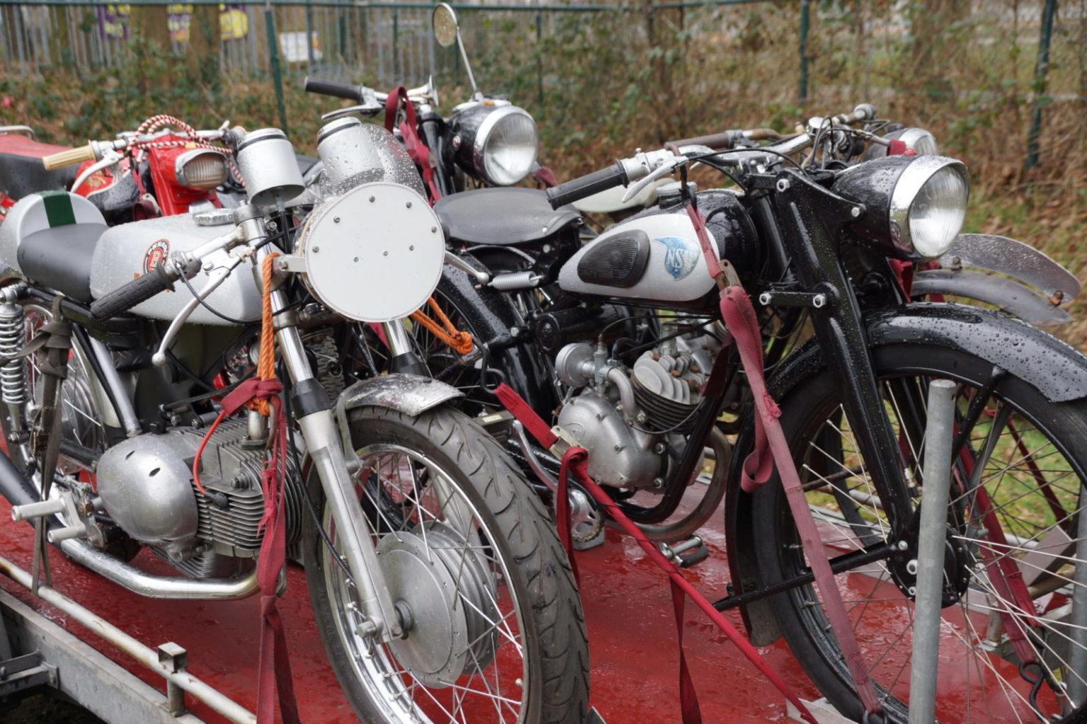 Motormarkt Hardenberg in Hoogenweg, nieuwe locatie dus – Oldtimers in