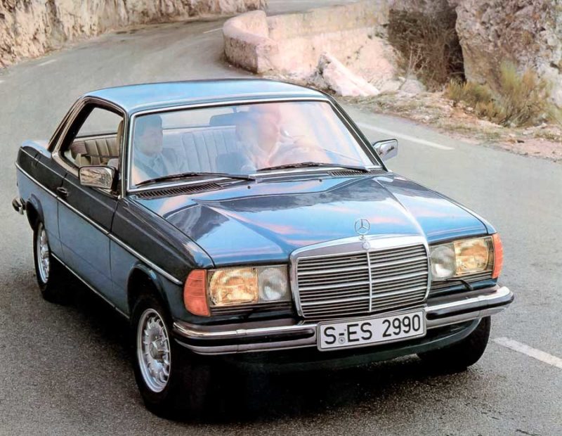 Mercedes-Benz C 123 coupé in the C 123 (1977 to 1985) model series.