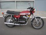 De Yamaha RD350. Een fel-serieuze tweetakt