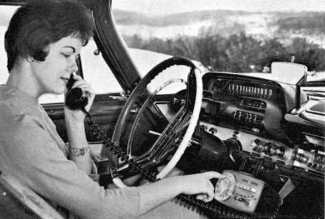 Autotelefoons waren nieuws - in Auto Motor