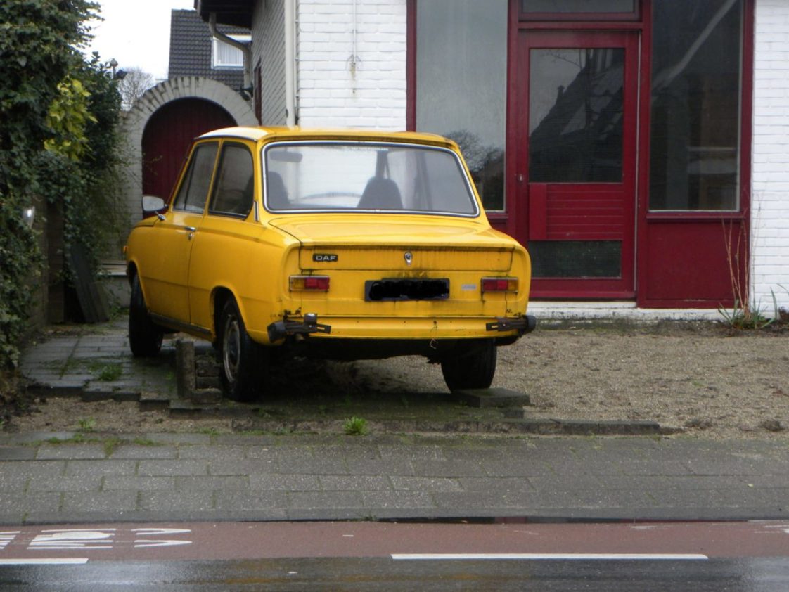 Een oldtimer parkeren aan de openbare weg. Mag dat? – Oldtimers in Auto