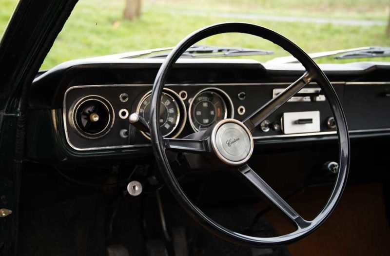 Ford Cortina MkII interieur