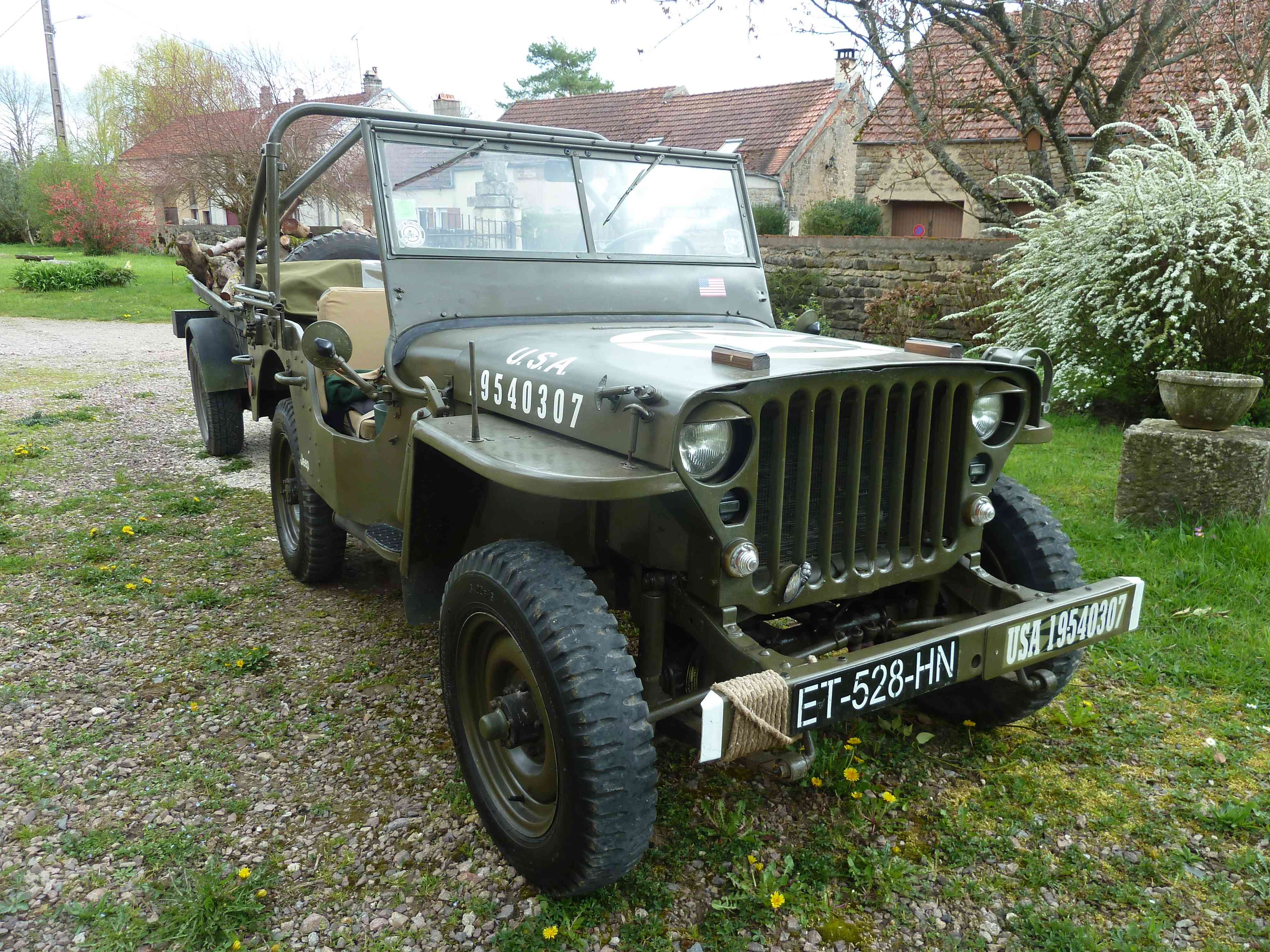 Geleerde Op te slaan bungeejumpen Hotchkiss M201: Jeeps uit Frankrijk – Oldtimers in Auto Motor Klassiek