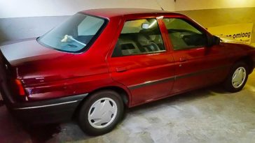 Ford Orion 1,4 CL (1993)