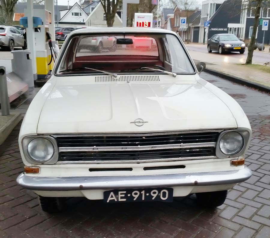Opel B Kadett (1967) van Arnold toont wat hij waard is