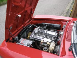 Alfa Romeo Giulia Sprint GT (1964): 45 jaar accessoire in de garage van Eeltje.