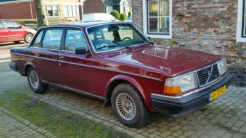 Volvo 244 GL (1981) by Jan. Classic Space Car