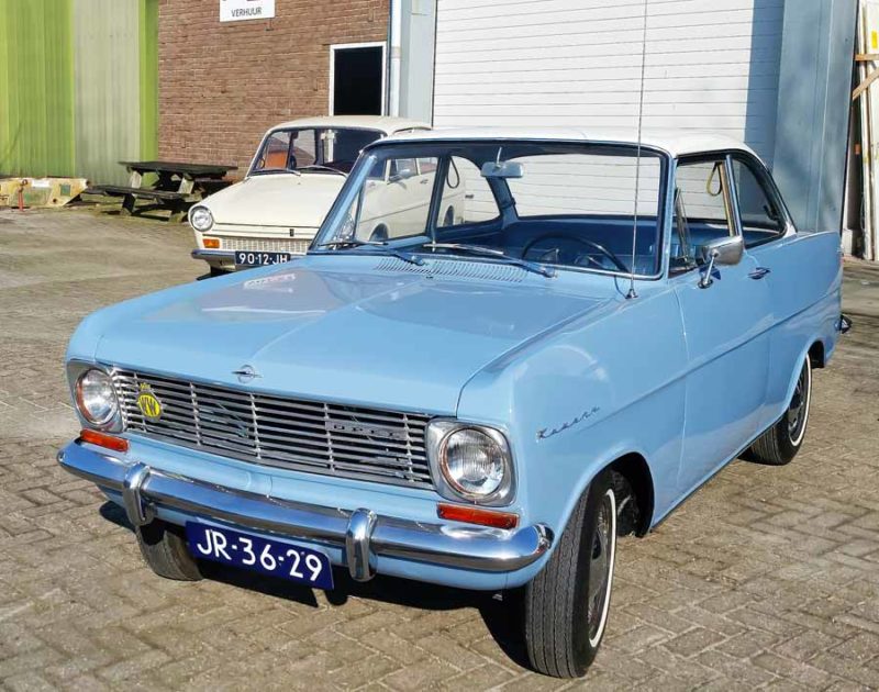 Opel Kadett A Coupé L (1963) van Frits. Stijlvol en opvallend.