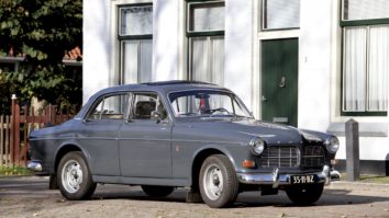 Volvo 122 S. Driving with an old friend. "Gas!"