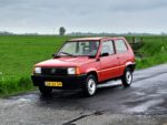 Fiat Panda 1000. Rijden met een klokgave kleine reus