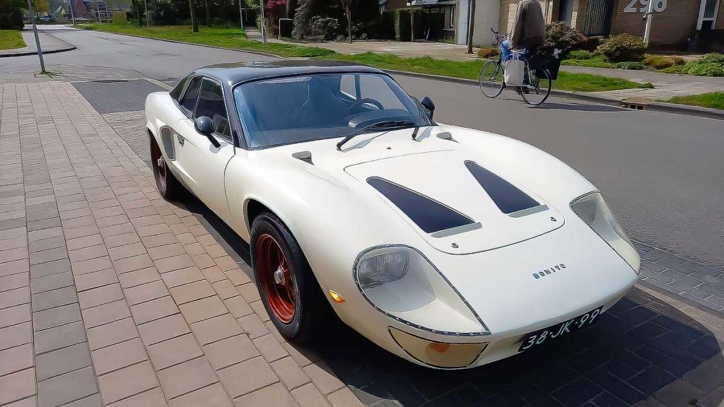 FT Bonito uit 1967 van Dirk. Rank, slank en bijzonder.