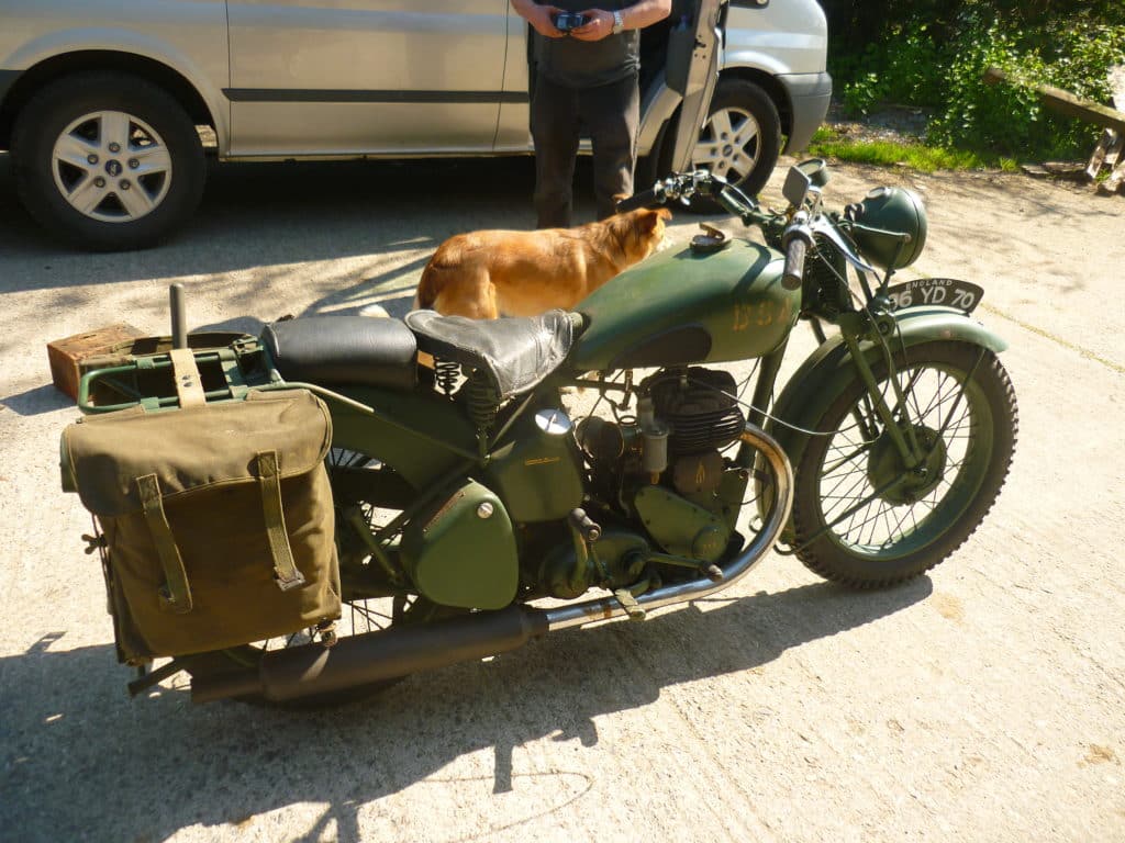 BSA’s en een romantische blokhut