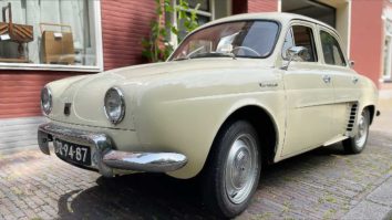 Renault Dauphine uit 1959 van Sytze. Onvervangbaar. 