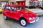 Citroën 6 年的 Dyane 1973。真正的经典乐趣!