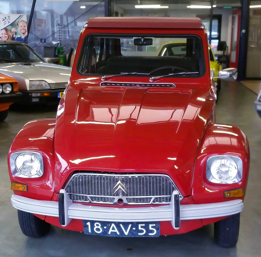 Citroën Dyane 6 uit 1973. Het ware klassieke genoegen! Auto Motor