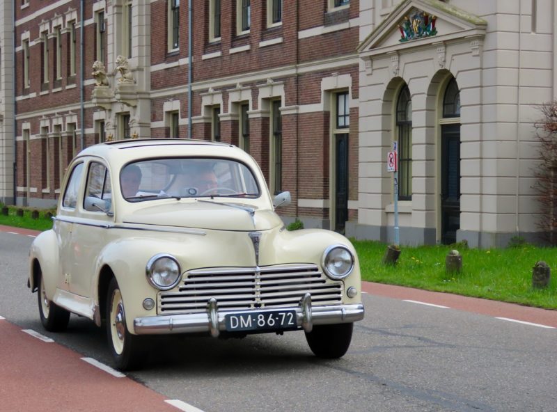 Hollands Glorie voorjaarsrit. Een ode aan 75 jaar Peugeot 203.