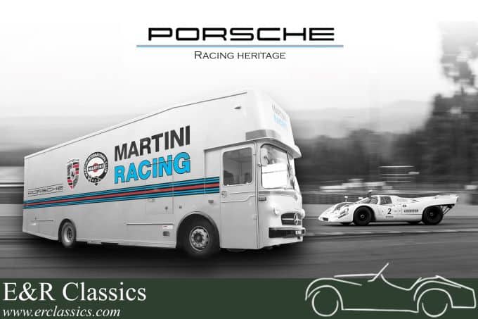 De 0317, een iconische Porsche racetransporter met een ster erop!
