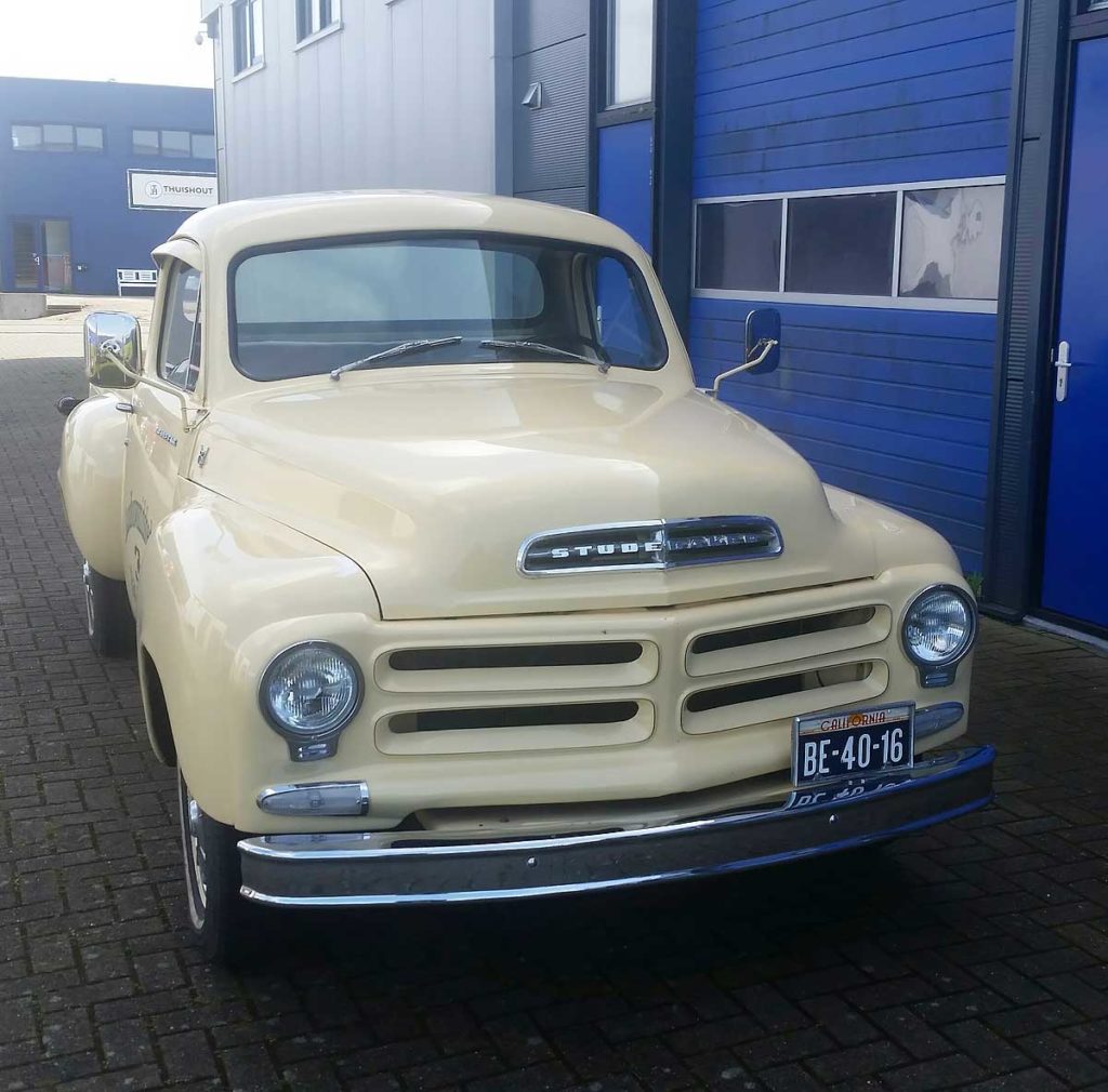 Studebaker pickup truck 'transtar' uit 1956. een krachtpatser.