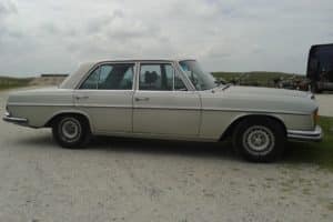 Op weg naar oerol 2023. nieuwe autoherinneringen. deel 2: een magische rit met een mercedes-benz