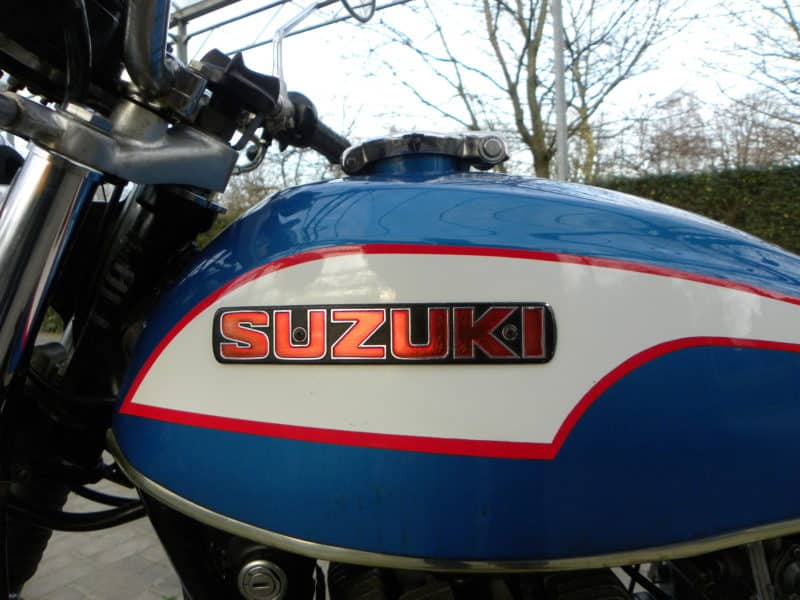 Suzuki t500. van superbike tot kiloknaller