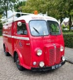 Peugeot d4b fourgonette tôlée (1964). ponsel rekreasi untuk Joost.