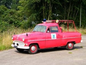 Opel olympia rekord pickup (1956): een prachtig tijdsbeeld in het brandweermuseum borculo.