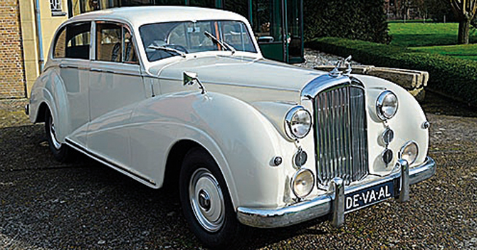 Bentley MK VI James Young Saloon