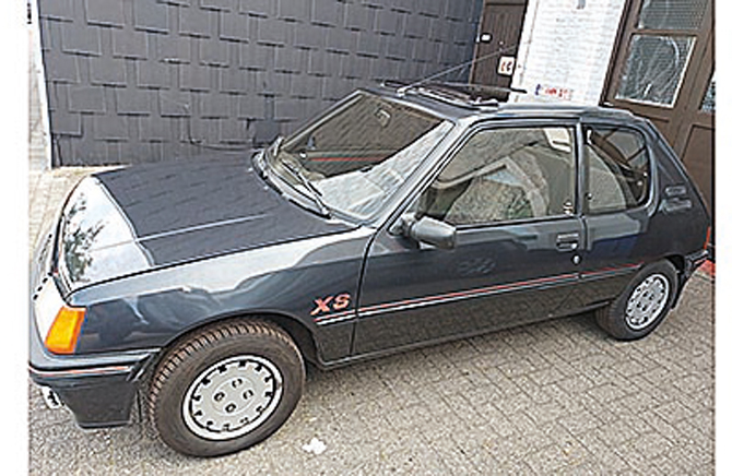 Peugeot 205XS