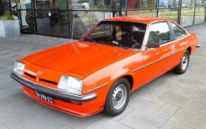 Opel b manta (1978): from car resting place to rescue