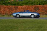 Alfa romeo spider 1750 – niemand pakt eveline van den bergh haar alfa spider af