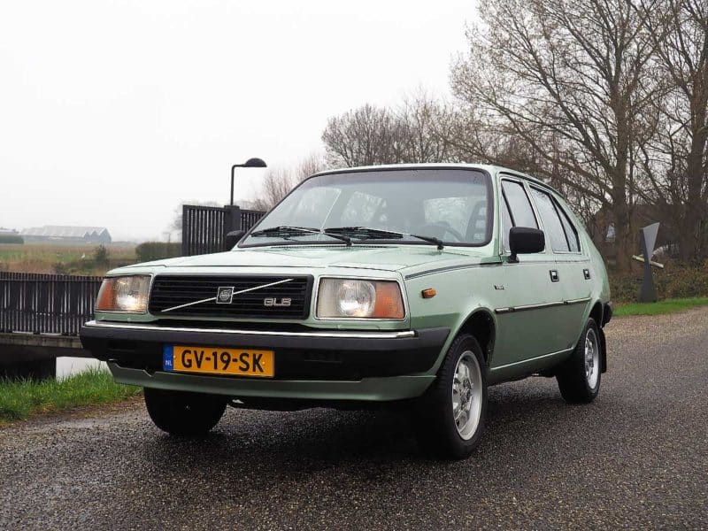Mobil penggila Volvo 345 GLS (1981) untuk Herman.