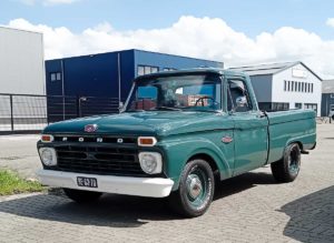 Ford f 100 pickup (1966). de charme van het oude.
