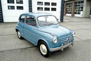 Fiat 600 (1958): puppy power