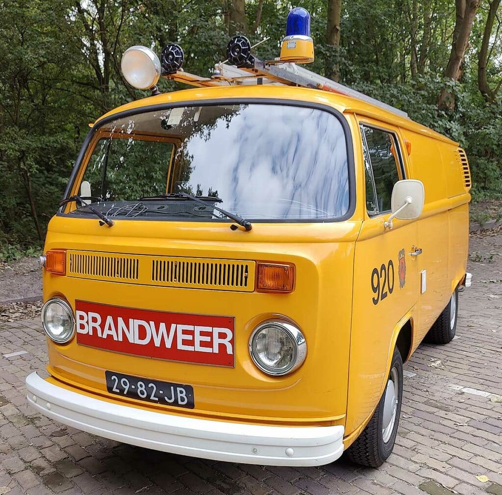 Volkswagen Transporter Brandweerbus (1975). Zeldzaam mooi... mooi zeldzaam