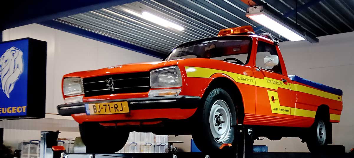 Peugeot Museum: Nostalgic Peugeot show by Johan and Erwin – Auto