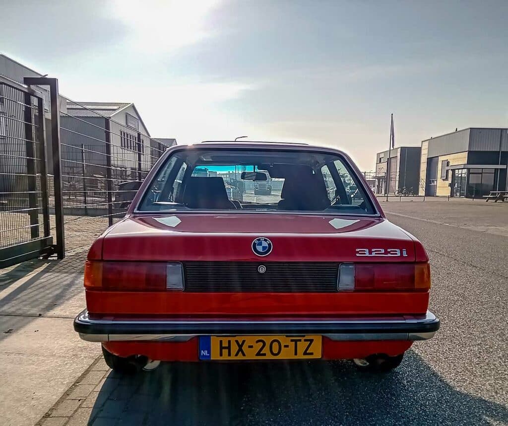 BMW 323i (E21) (1982): Onbezorgd genieten voor Jeremy