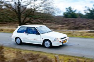 Toyota Corolla 1.6 GT TwinCam – jongensdroom in wit