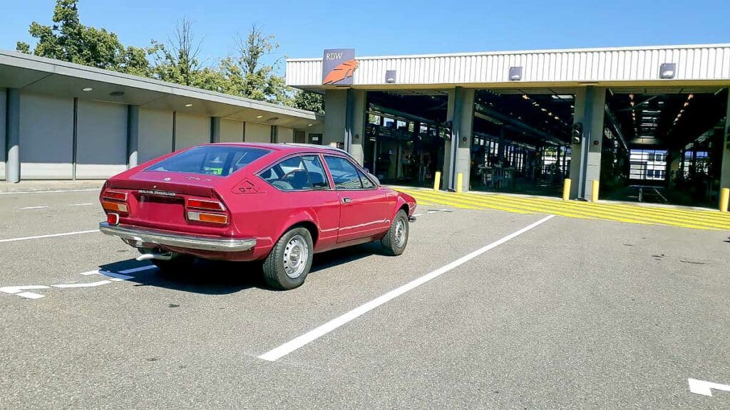 Alfa Romeo Alfetta GT uit 1975 – terug van weggeweest