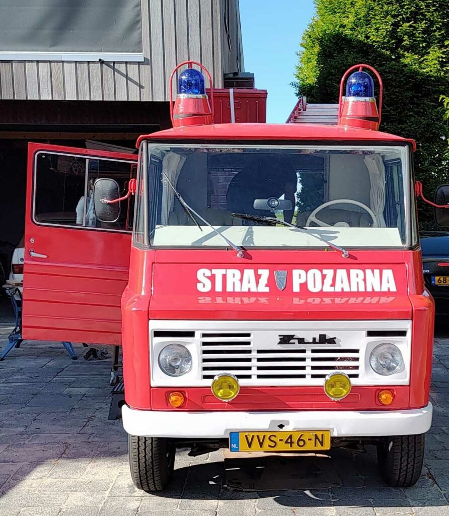 ZUK (1983) – Nostalgie-rally met Hylke & Anneke in hun brandweer‑camper