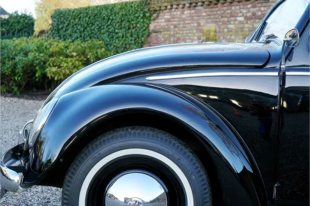 VW Kever Ovaal 1955: Black Beauty uit Zweden