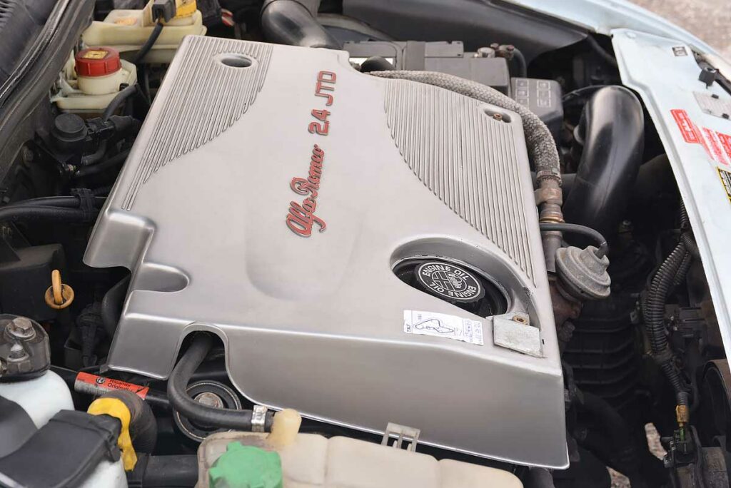 Alfa Romeo 156 2.4 JTD – de milieuzones links laten liggen: Lekker tegendraads