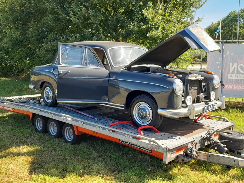 Star Cars and Coffee 2025. Sterren aan de blauwe hemel