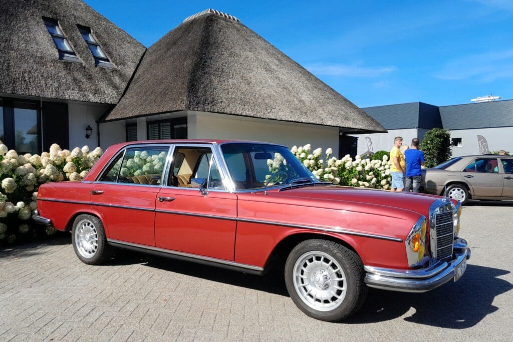 Star Cars and Coffee 2025. Sterren aan de blauwe hemel