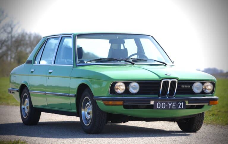 BMW 525. Aus der Reihe E12. In AMK 9-2025